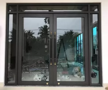 Cửa kính khung nhôm