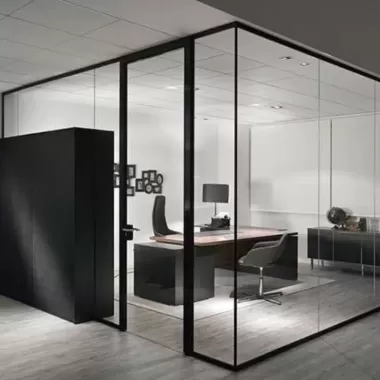 Vách kính cường lực